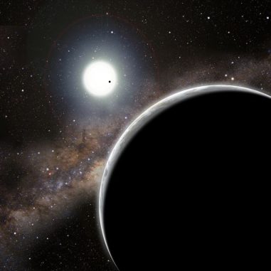 Künstlerische Darstellung des "unsichtbaren" Exoplaneten Kepler-19c, hier im Vordergrund (David A. Aguilar (CfA))