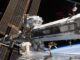 Das Alpha Magnetic Spectrometer (Mitte links) an Bord der Internationalen Raumstation ISS (Credits: Image: NASA)